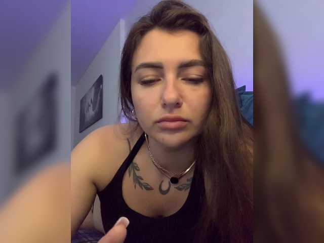  WILDGIRL chat room