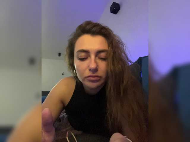 WILDGIRL's BongaCams show and profile