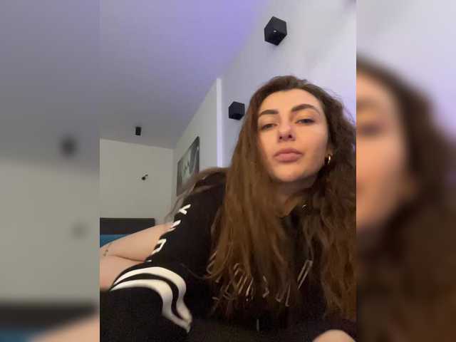 WILDGIRL's BongaCams show and profile