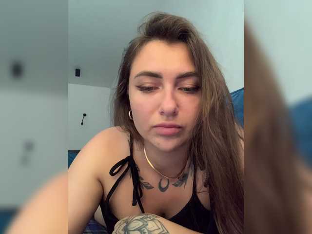 WILDGIRL webcam
