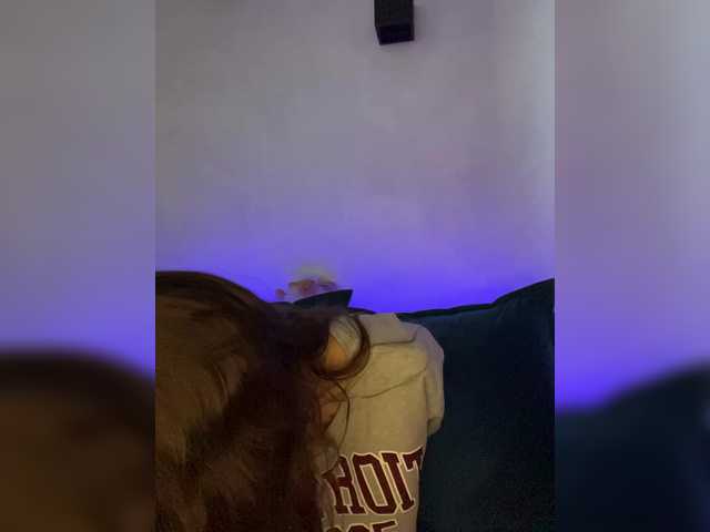 WILDGIRL's BongaCams show and profile