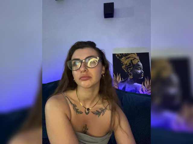 WILDGIRL's BongaCams show and profile
