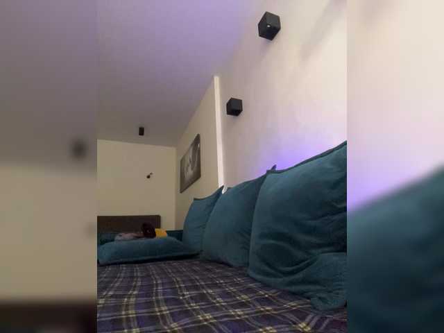 WILDGIRL's BongaCams show and profile