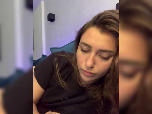  WILDGIRL chat room
