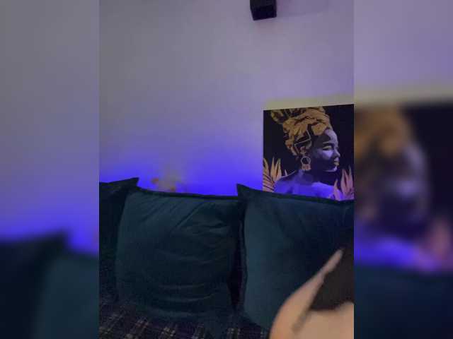 WILDGIRL's BongaCams show and profile