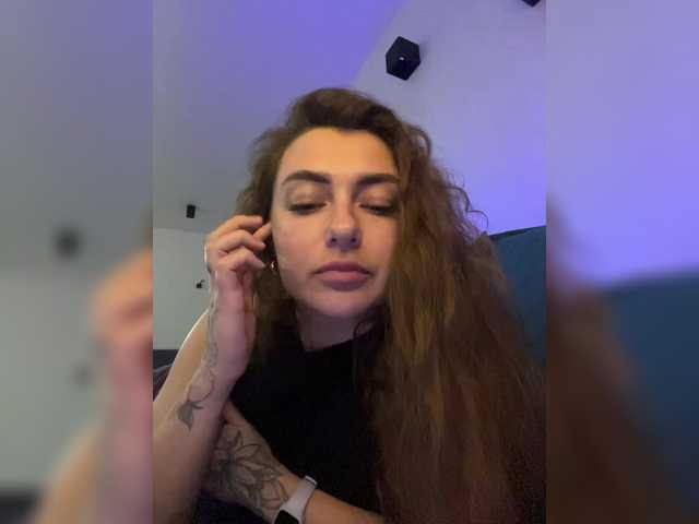 WILDGIRL's BongaCams show and profile