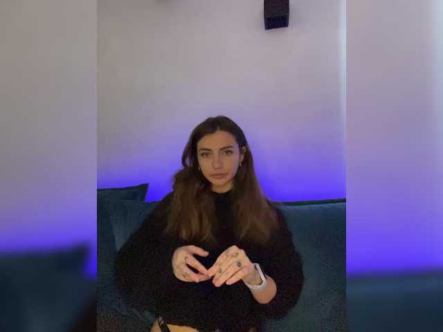 WILDGIRL's BongaCams show and profile