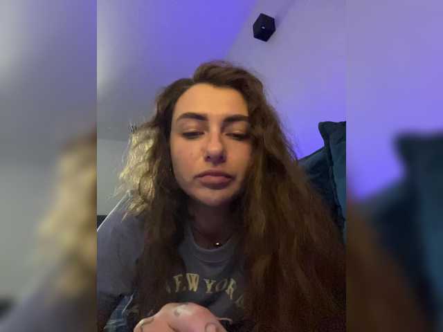 WILDGIRL's BongaCams show and profile