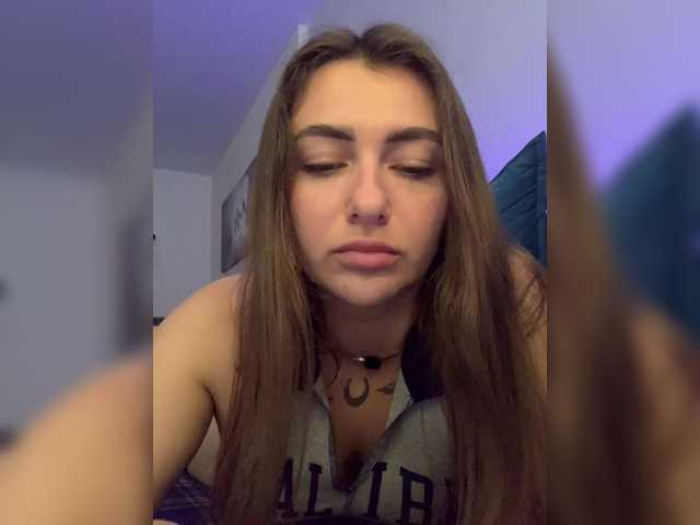  WILDGIRL chat room