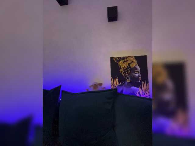 WILDGIRL's BongaCams show and profile