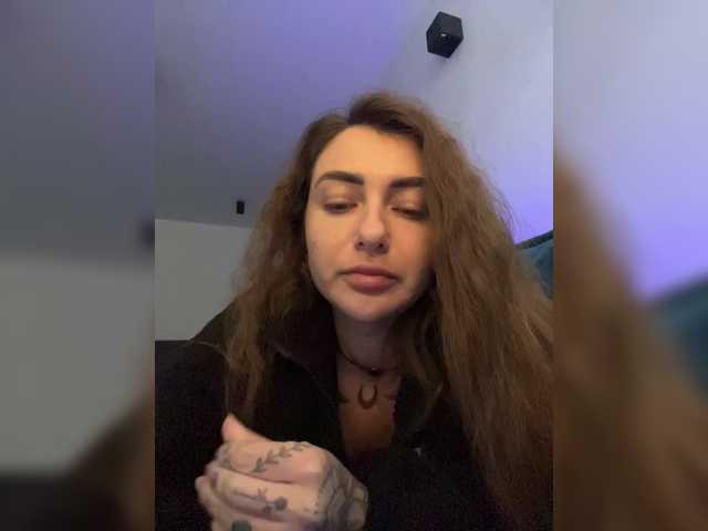 WILDGIRL's BongaCams show and profile