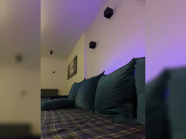 WILDGIRL's BongaCams show and profile