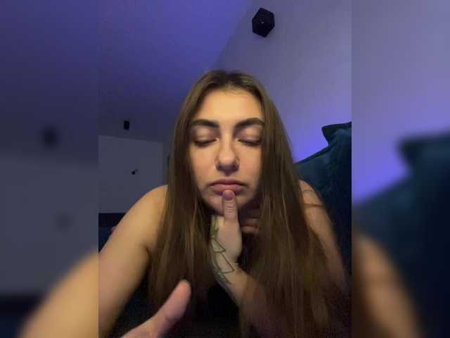 WILDGIRL's BongaCams show and profile