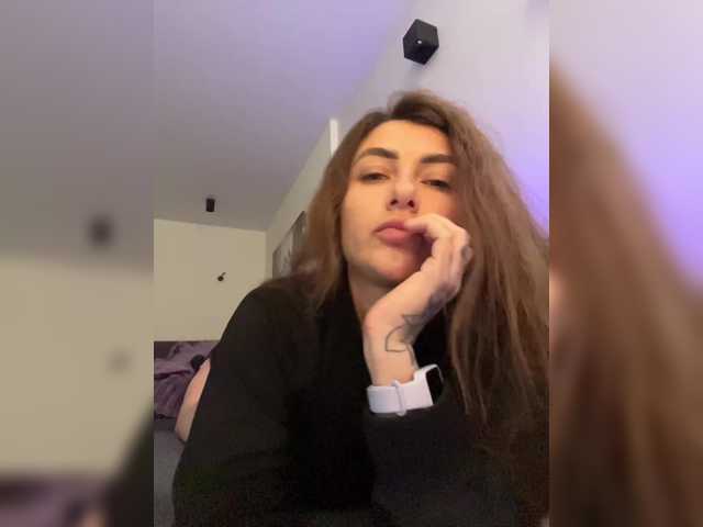 WILDGIRL's BongaCams show and profile