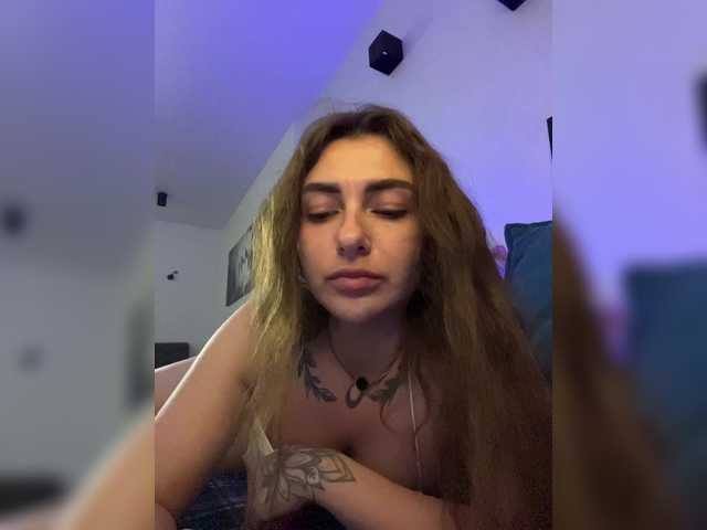 WILDGIRL's BongaCams show and profile