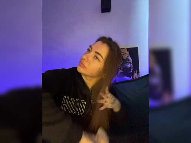 WILDGIRL's BongaCams show and profile