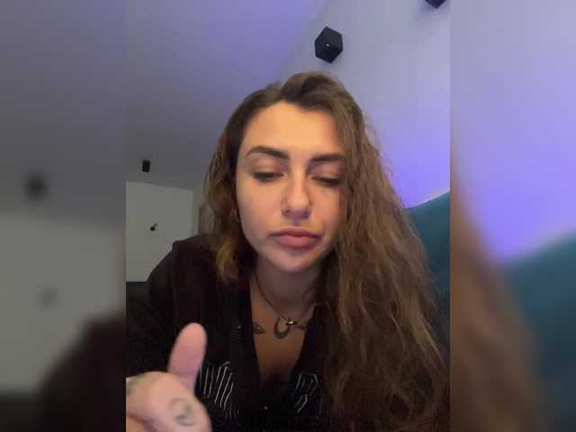 WILDGIRL's BongaCams show and profile