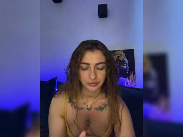 WILDGIRL's BongaCams show and profile