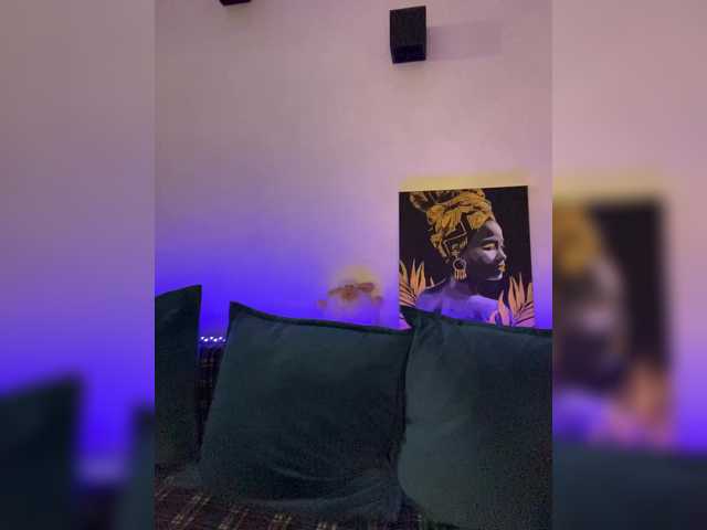 WILDGIRL's BongaCams show and profile