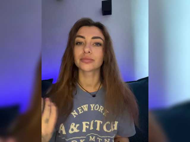 WILDGIRL's BongaCams show and profile