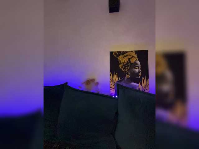 WILDGIRL's BongaCams show and profile