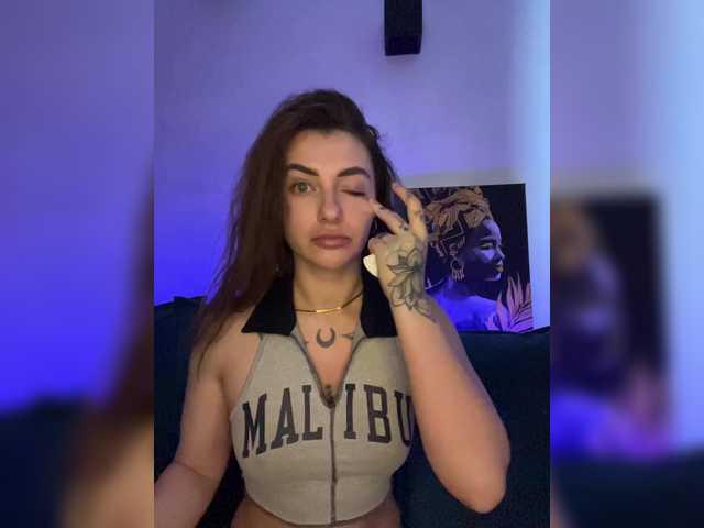 WILDGIRL's BongaCams show and profile