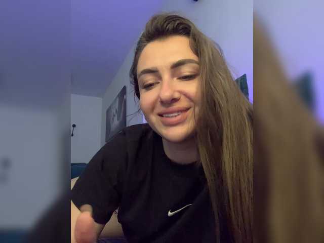  WILDGIRL chat room