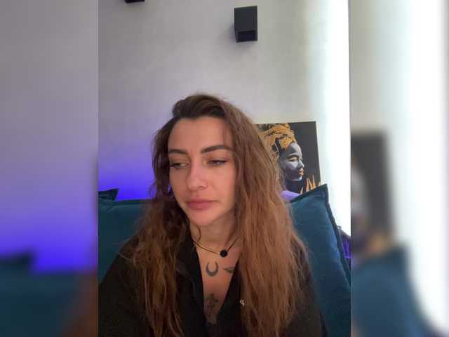 WILDGIRL's BongaCams show and profile