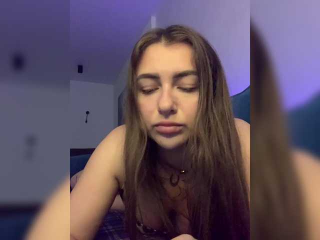  WILDGIRL chat room
