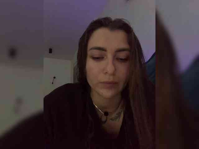 WILDGIRL webcam