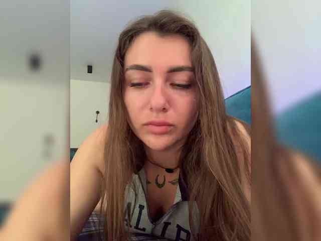 WILDGIRL webcam