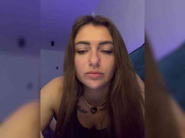 WILDGIRL webcam