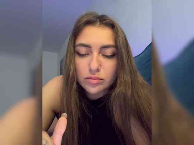 WILDGIRL webcam