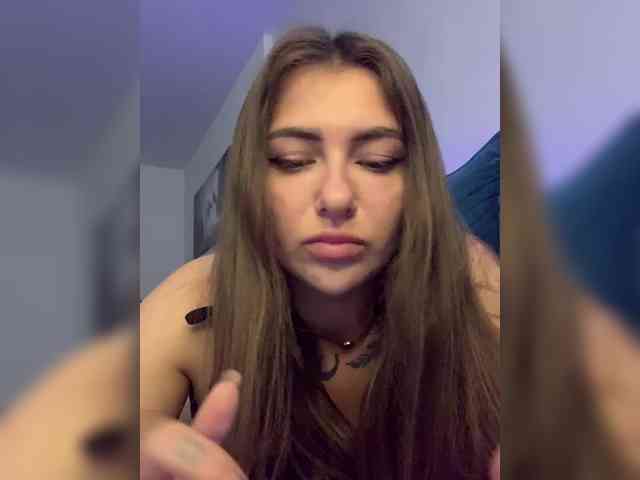 WILDGIRL webcam