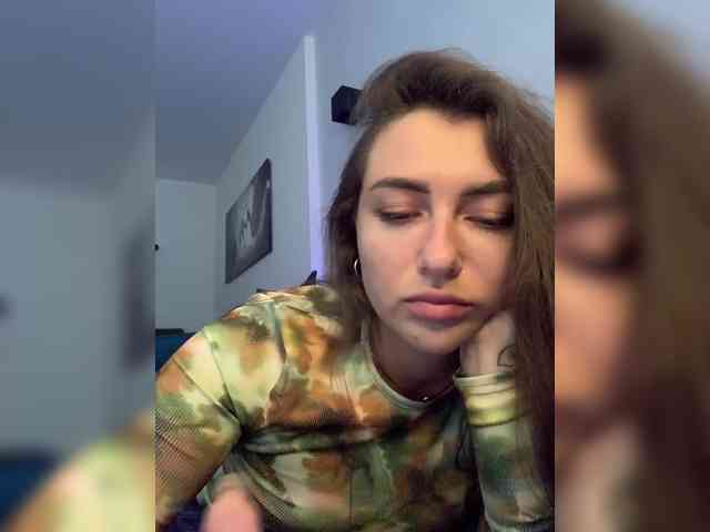 WILDGIRL webcam
