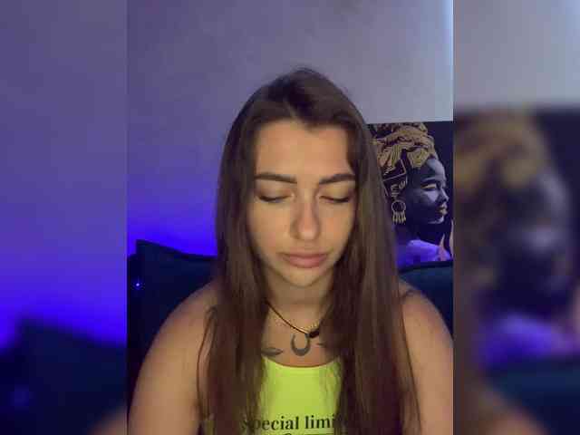 WILDGIRL webcam