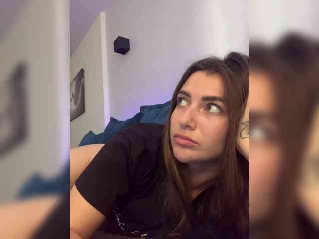 WILDGIRL webcam
