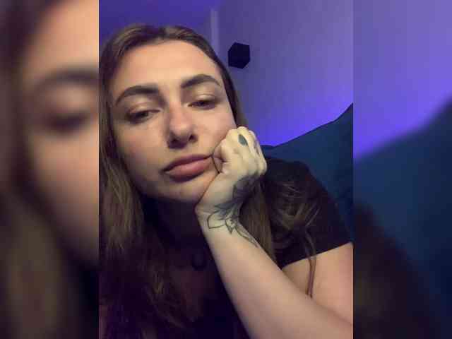 WILDGIRL webcam