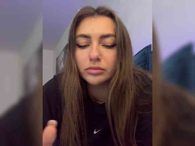WILDGIRL webcam