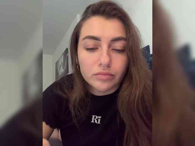 WILDGIRL webcam