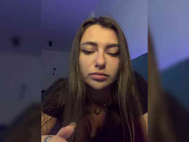 WILDGIRL webcam