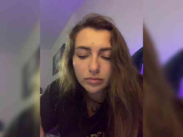 WILDGIRL webcam