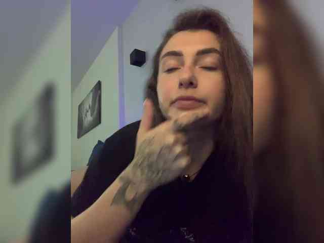 WILDGIRL webcam