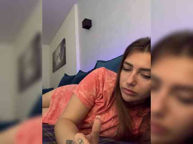 WILDGIRL webcam