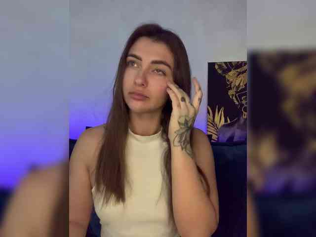 WILDGIRL webcam