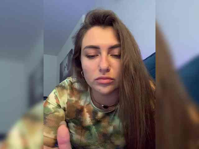 WILDGIRL webcam