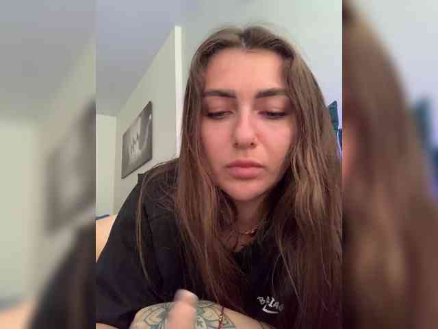 WILDGIRL webcam