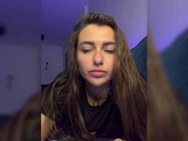 WILDGIRL webcam