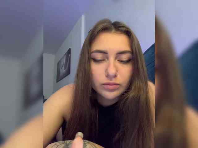 WILDGIRL webcam