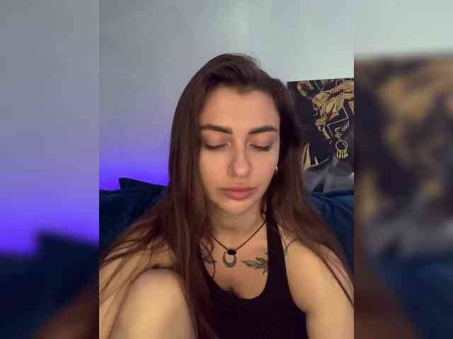 WILDGIRL webcam